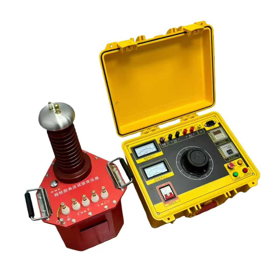 <strong>QYYDJ-5kVA/50kV超轻型油浸式工频耐压试验装置</strong>